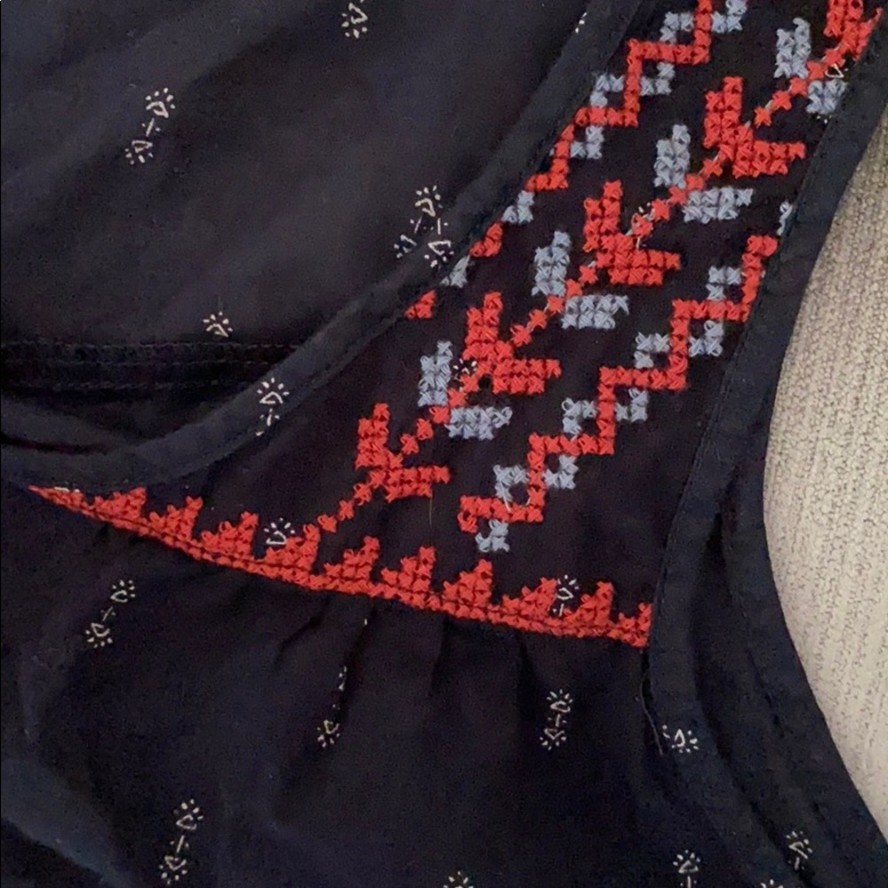 Eddie Bauer embroidery top